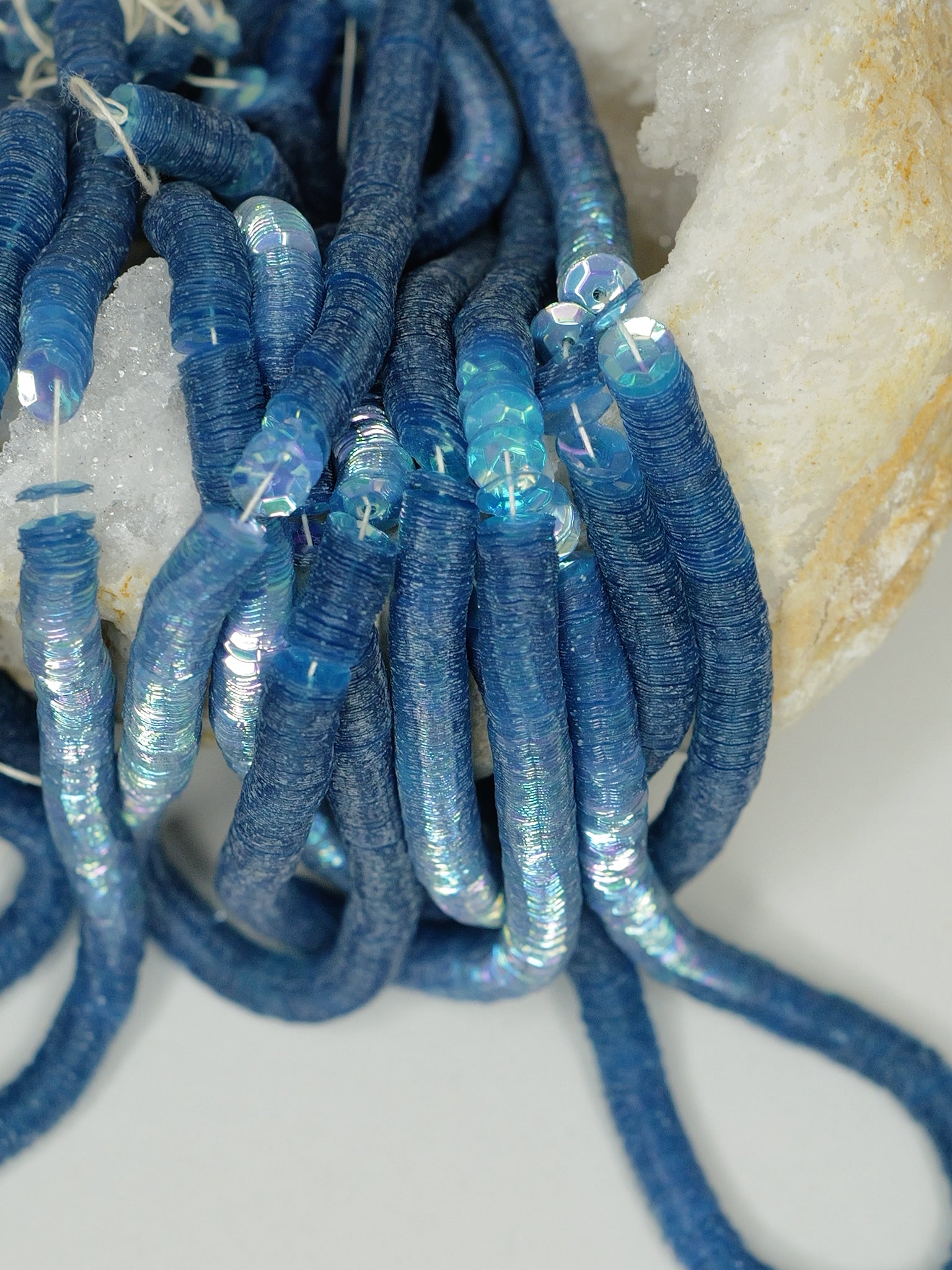 5mm Aqua Blue Iris Cuvettes - Norman Hartnell Archive
