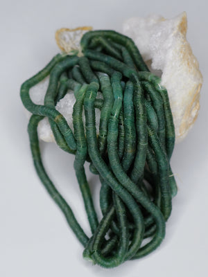 5mm Mint Green Iris Cuvettes - Norman Hartnell Archive