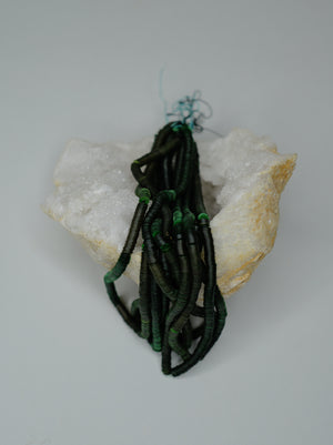4mm Emerald Green Metallic Sequins - Norman Hartnell Archive