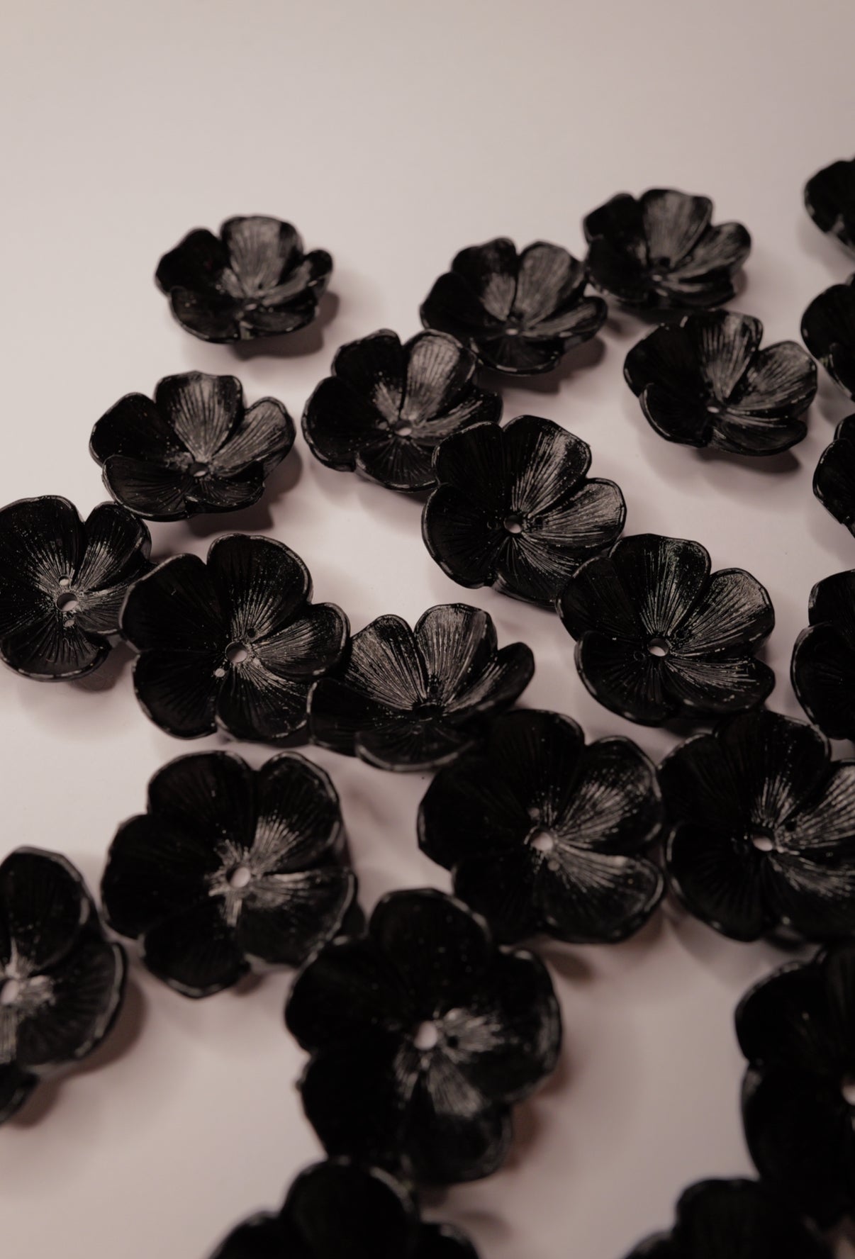 Black Medium Flowers