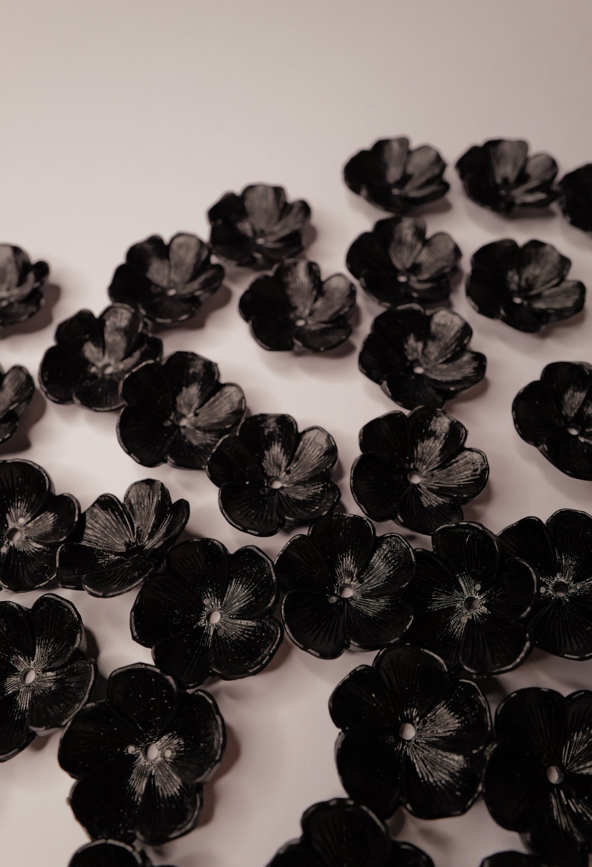 Black Medium Flowers