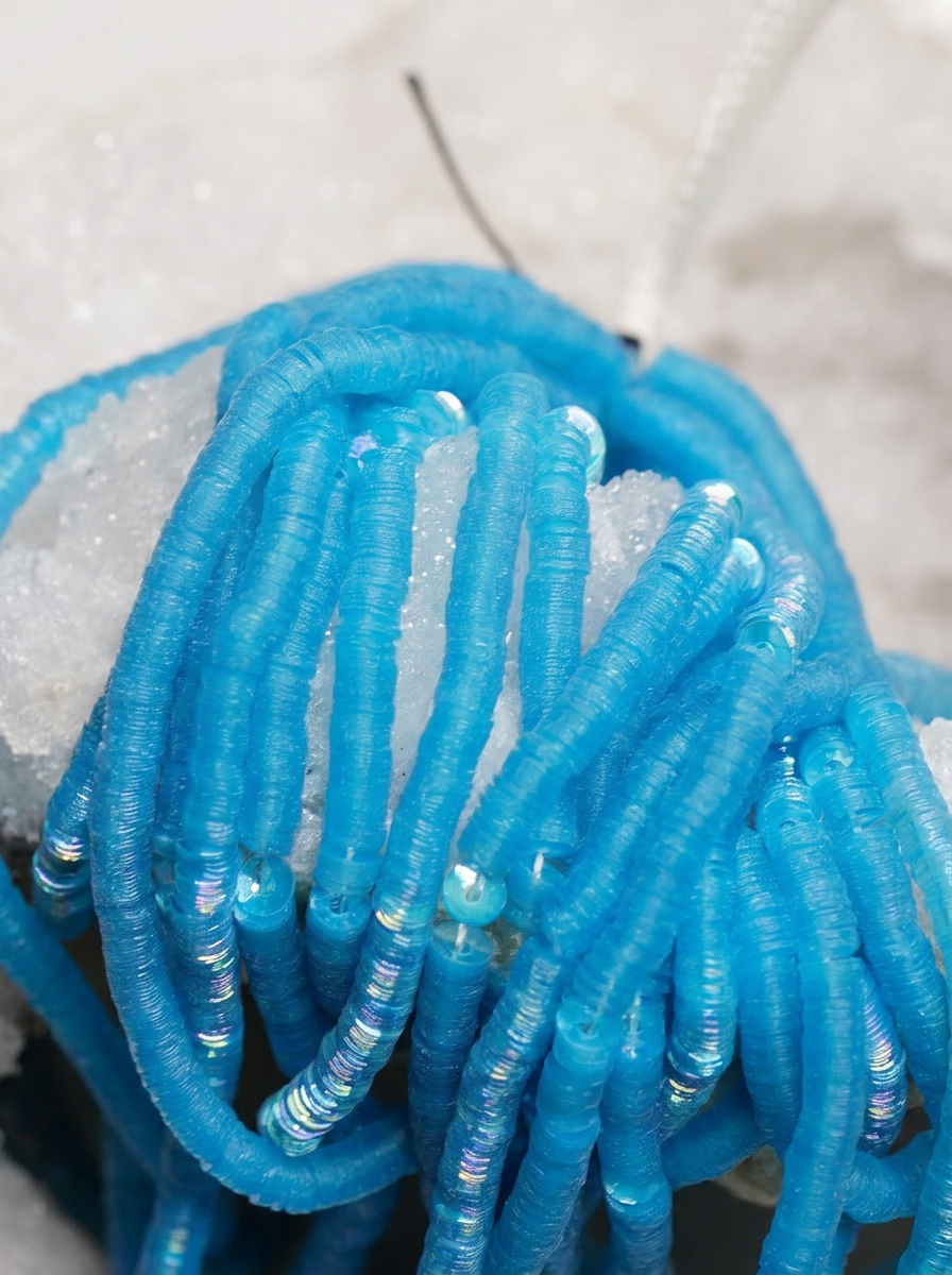 Iridescent Blue Cuvettes 3mm