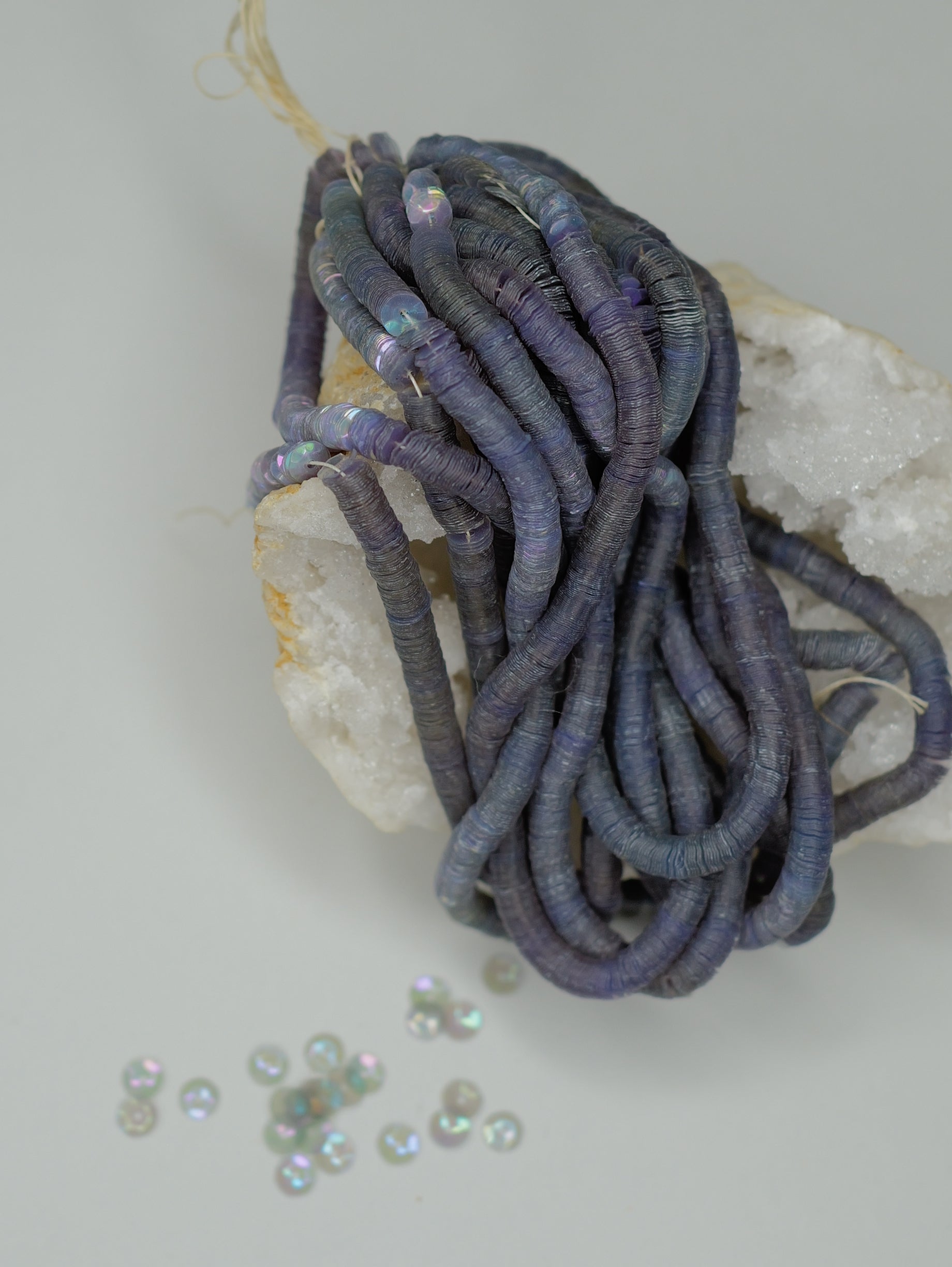 5mm Lavender Iris Cuvettes - Norman Hartnell Archive