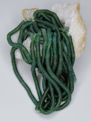 5mm Mint Green Iris Cuvettes - Norman Hartnell Archive