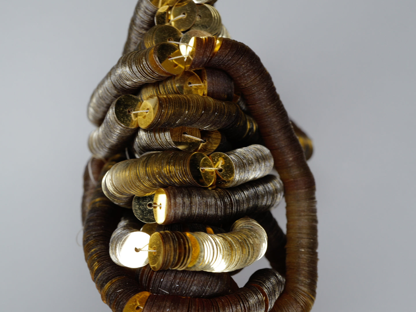 7mm Light Gold Metallic Sequins