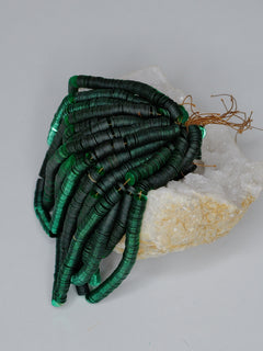 6mm Emerald Green Metallic Sequins - Norman Hartnell Archive