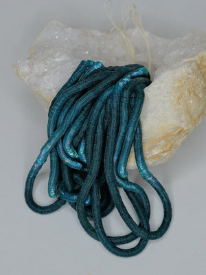 4mm Turquoise Iris Cuvettes - Norman Hartnell Archive
