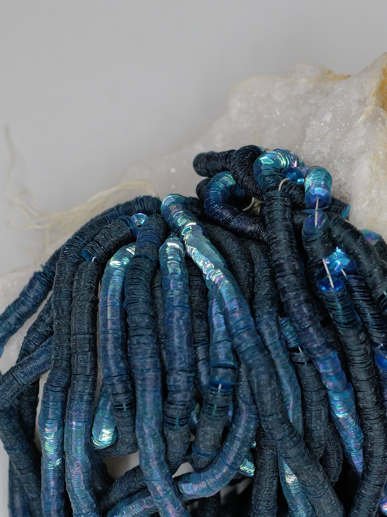 5mm Turquoise Iris Cuvettes - Norman Hartnell Archive