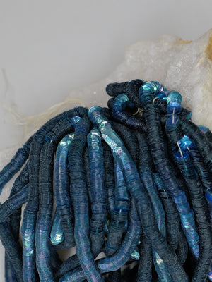5mm Turquoise Iris Cuvettes - Norman Hartnell Archive
